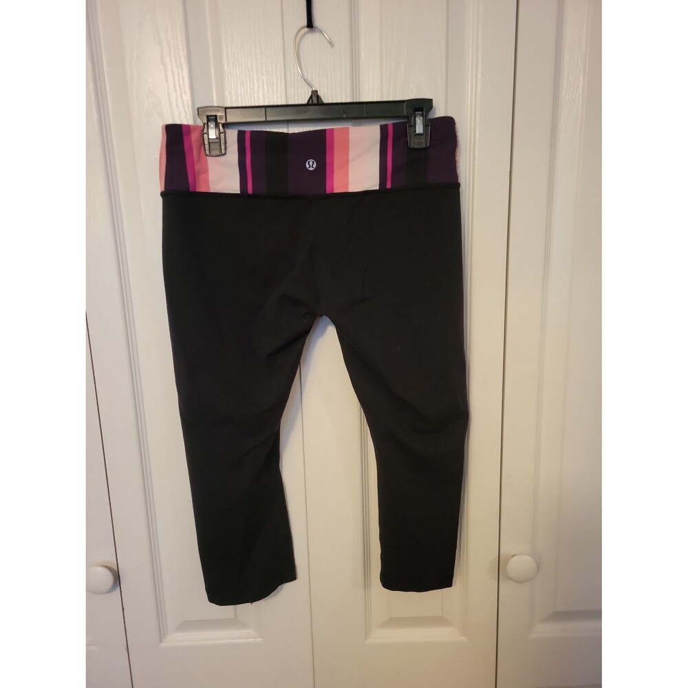 Lululemon Black Striped Waist Athletic Capri Leggings Women's Size